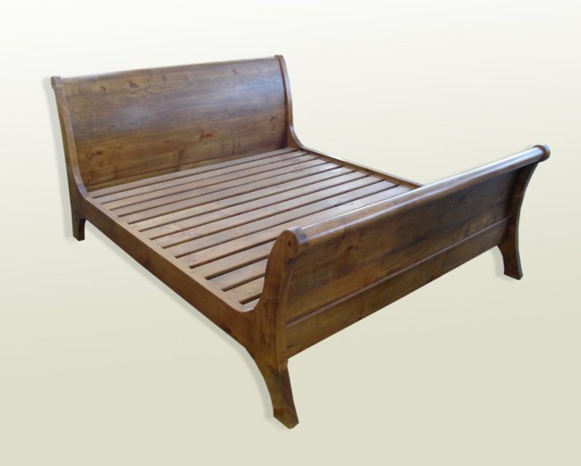 Sleigh Bed