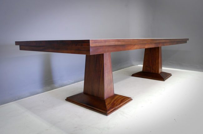 Metropolis Dining Table